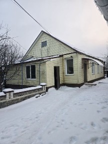 Продаж будинку в центрі Рокитне