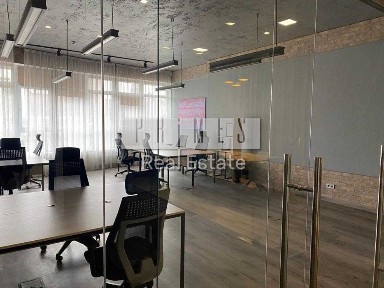 Оренда офісу 210м2 Кловський БЦ Карнегі Генератор
