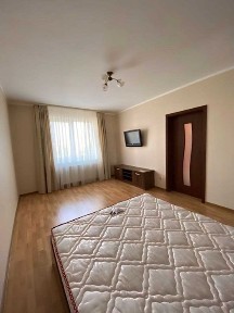 Оренда 1-к квартири новобудова центр поруч ІФТУНГ та Панорама Плаза Ю