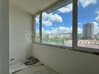 ПРОДАЖ просторої квартири ЖК <a href='/newbuilding/403/view/zk-aristokrat'>Аристократ</a> з частковим ремонтом ТОП