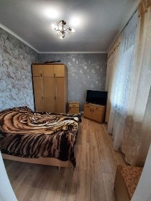 Продам простоный 2-х этажный дом в Корабельном районе