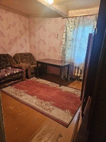 Продається пів будинку/Борова