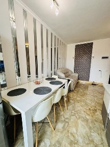 Євродвушка 55м2 на Мазепи 12б, світло вимикають рідко !