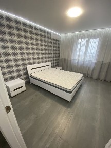 Аренда 1-комнатной квартиры 50 м², Славы бул.