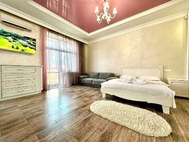 Здам подобово 1к квартиру на вул. Конституції 13 • ID 31483350