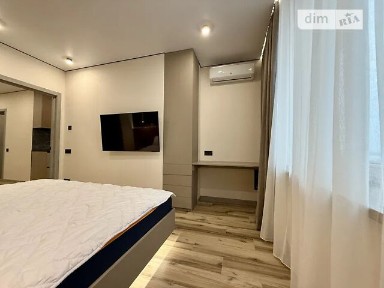 Довготривала оренда 1к квартири на вул. Набережна Перемоги 40Д • ID 33880952