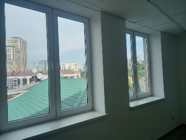 Оренда офісу 70 м², Барикадна вул., 10