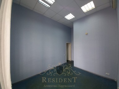 Оренда офісу 18 м², Харьківська вул., 2