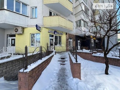 Здається комерційне приміщення на вул. <a href='/newbuilding/4773/view/zk-dragomanova'>Драгоманова</a> 6/1, площа 21.3 кв. м • ID 33953645