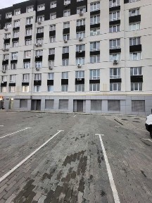 Продаж комерційного приміщення на вул. Мікльоша Карла, площа 106 кв. м • ID 33711311