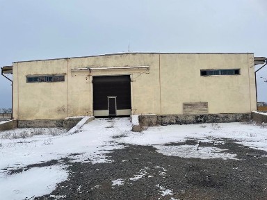 Продаж виробничо-складського компл. 2850 м², ж/д гілка, ділянка 2,67г.