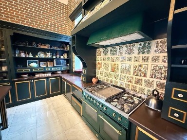 Оренда елітного будинку 250 м² з басейном, сауною та власною SPA-зоною