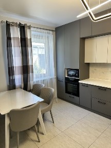 Оренда квартири із зарядкою електрокару