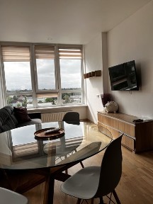 Київ, Подільський, вулиця Сирецько-Садова 1