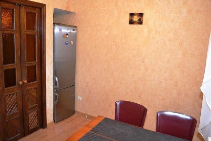 Троєщина, бульвар Висоцького.