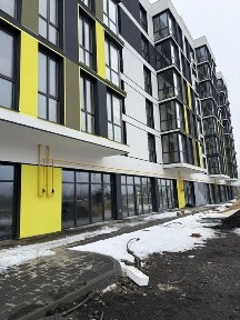 Комерційне приміщення в Модерністі