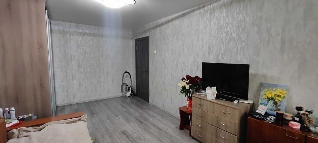 Продається двокімнатна квартира в центрі міста. Кімнати роздільні