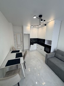 Продаж 1-кімнатної квартири з панорамним видом у ЖК River City