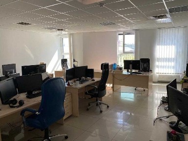 Оренда офісного приміщення 580 м2/вул. Кооперативна 1А/ТОЦ 'Флагман'