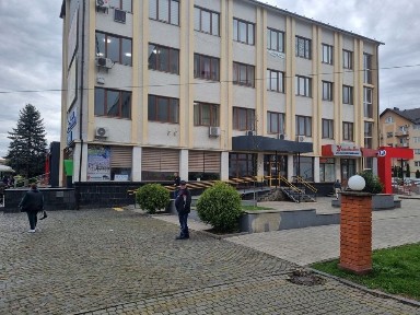 Оренда комерційного приміщення в центрі м. Тячів