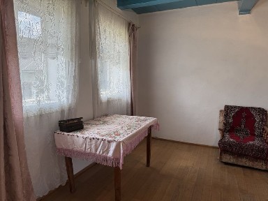 Продам будинок село Дубове поруч місто Чернівці