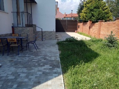 Бурлача Балка, Звёздная 8