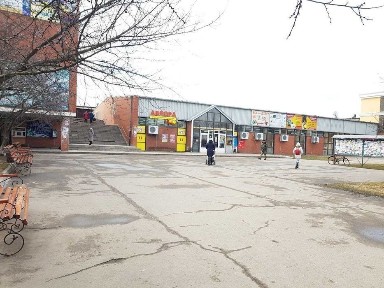 Оренда приміщень та площ в торговому центрі.