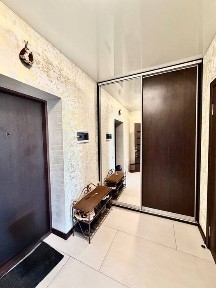 ТЕРМІНОВИЙ ПРОДАЖ! Простора 1к з РЕМОНТОМ! Газ Є! Затишна Локація!