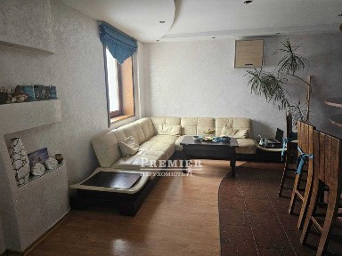 У продажу 3кімн. квартира перша лінія моря.