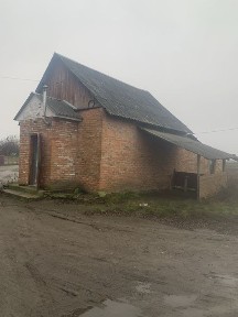 Магазин 50 кв. м. в с. Вʼязівок