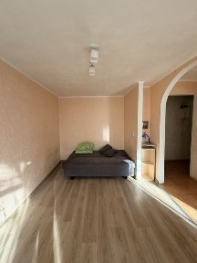Продается 1 комнатная квартира. Центр. Славянск.
