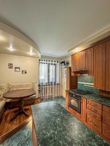 Продається будинок 186 м2 на ділянці 10 соток | 69 999 $ |