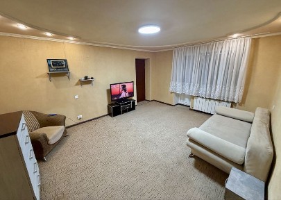 Продаж квартири в Центрі! 42 м | Автономка | Лоджія як окрема кімната