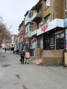 Фасадне приміщення з орендарем на пр. Соборному