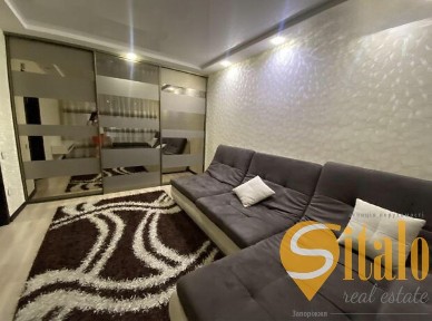 Продаж квартири по вул. Запорізька (044)