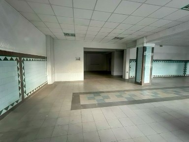 Фасадне комерційне приміщення 250м від власника