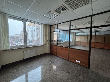 Київ, Дніпровський, вулиця Юрія Шумського 1а