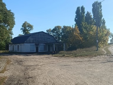 Продається нежитлова будівля в селищі Олександрівка