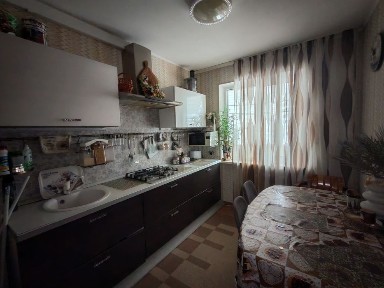 Трех комнатная квартира Шуменский