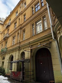 ПРОДАЖ 3-кімнатної квартири в центрі м. Львова вул. Менцинського