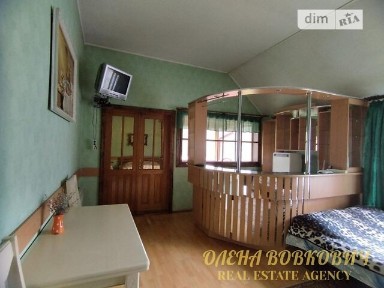 Довгострокова оренда будинку, від посередника на вул. Петраша • ID 33744333