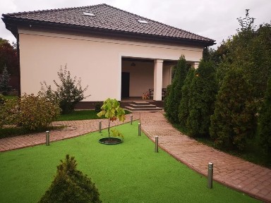 Оренда котеджу 265 м², 3-я Садова вул., 1