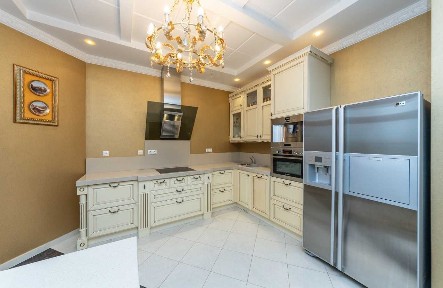 Киев, Маршала Тимошенко ул., 21