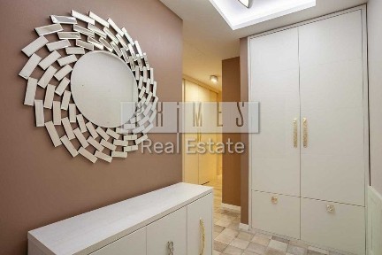 вулиця Андрія Верхогляда, Київ, вул. Андрія Верхогляда 11 • ID 33960996