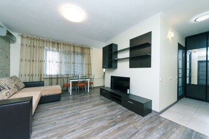 Киев, Леси Украинки бул., 19