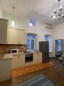 Квартира студiя i спальня Дерибасiвська / Iталiйська/ Ланжероновская