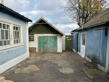 Продам будинок в районі школи Малодолинське
