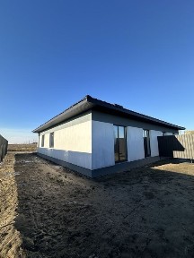 Продаж якісного дуплексу на ділянці 3 сот в с. Струмівка