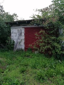 Будинок зі с/г спорудами