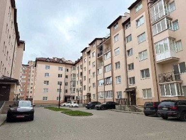 Продаж 4 кім квартири Жовква Петлюри новобудова